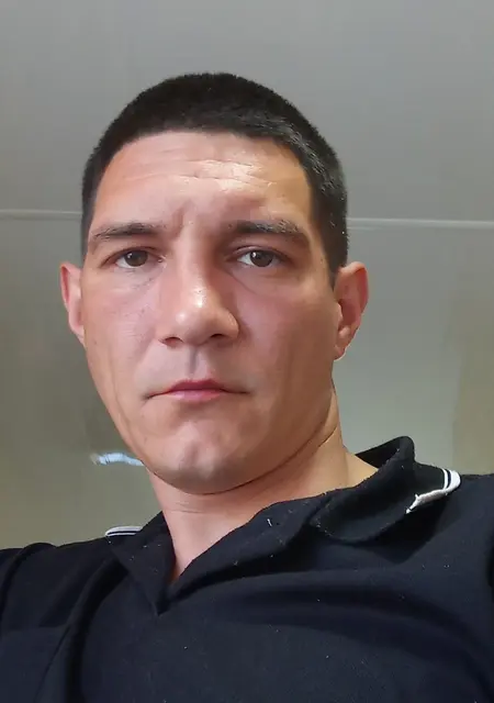 Артём из Полтавской, ищу на сайте знакомства без обязательств