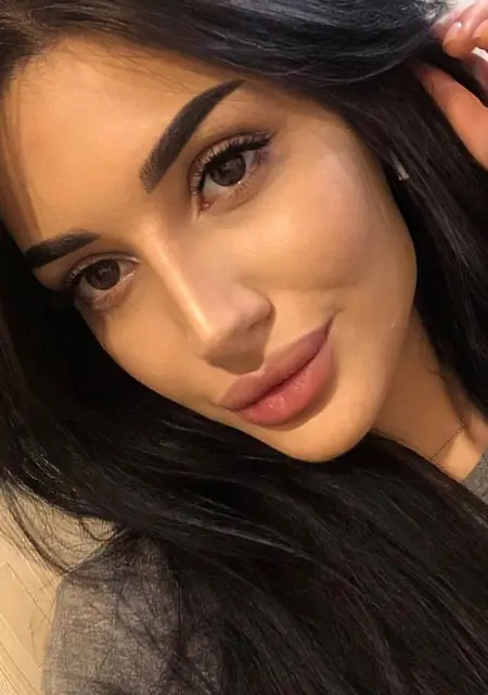 Я Alina, 19, из Сургута, ищу знакомство для дружбы