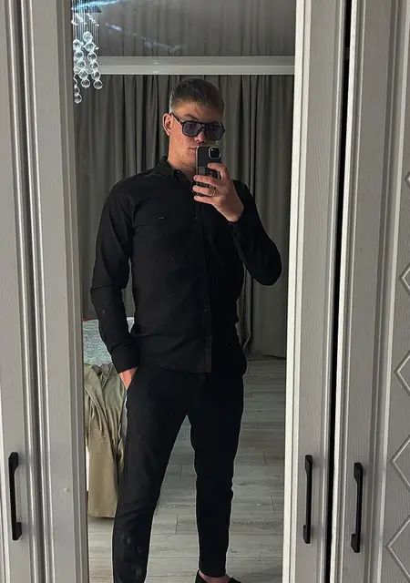 Александр из Лабинска, мне 22, познакомлюсь на одну ночь