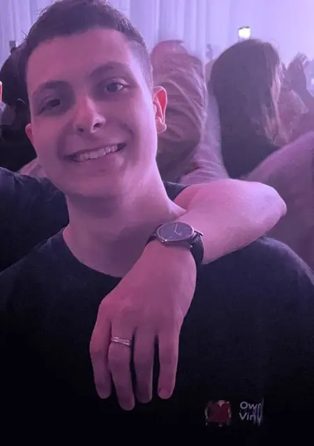 Vlad из Нижнего Новгорода, ищу на сайте знакомства без обязательств